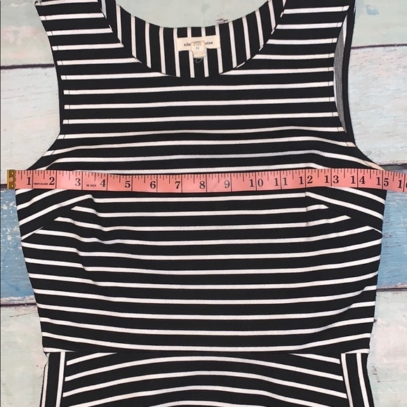 UO Silence and noise dress - Picture 2 of 5